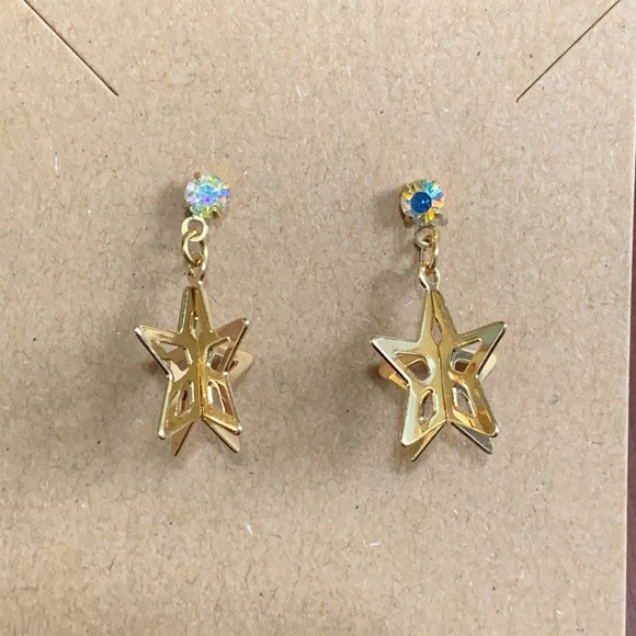Gold tone star earrings - Picture 1 of 3